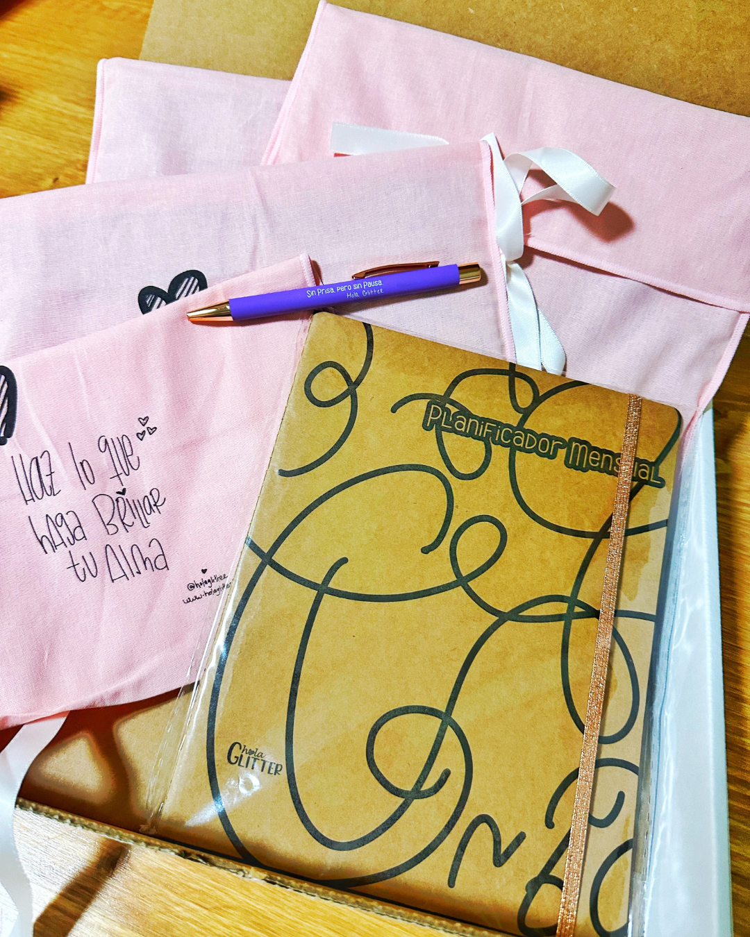 4 Regalos por $25