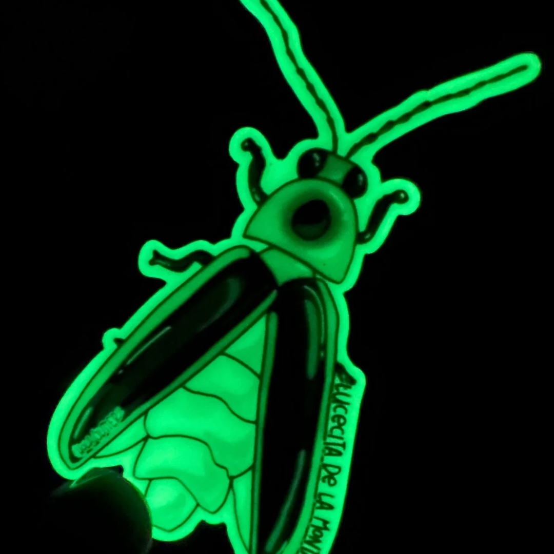 L | Sticker | Luciérnaga (Glow in the dark)